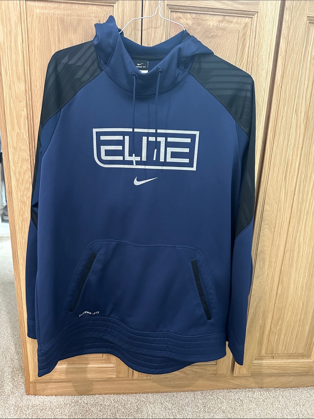 Nike Navy and Black Elite Pullover Hoodie